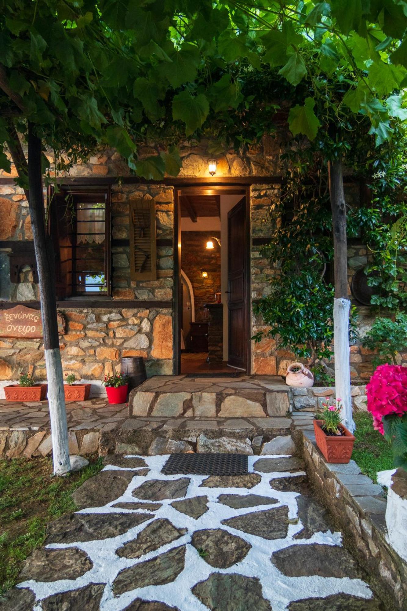 Guesthouse Oneiro Palaios Panteleimonas Exterior foto